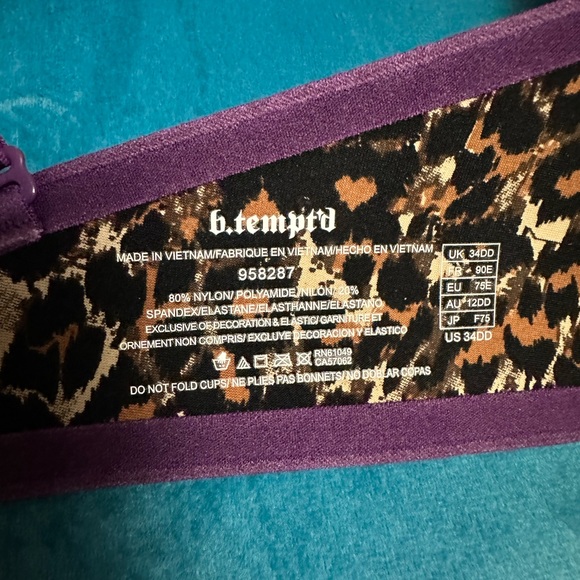 COPY - B’Tempted Push Up Bra 34DD - Picture 4 of 12